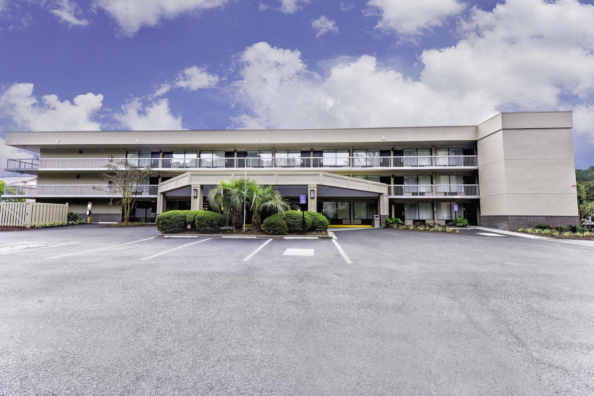 Spark By Hilton Hilton Head Island Hotel Exterior foto